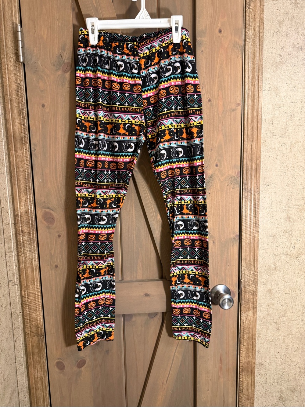 Bobbie Brooks Black Multi-Color Patterned Ladies Top